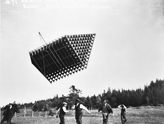 Tetrahedral kite