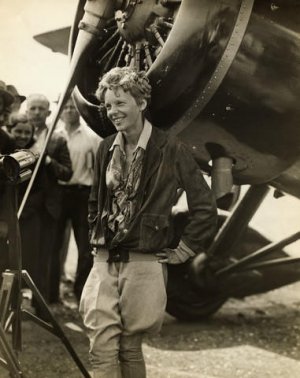 Amelia Earhart<BR>
